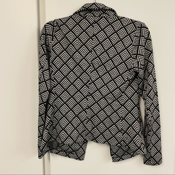 Nic+Zoe Sweater Jacket, would fit a size Small. Black and white - Picture 5 of 8